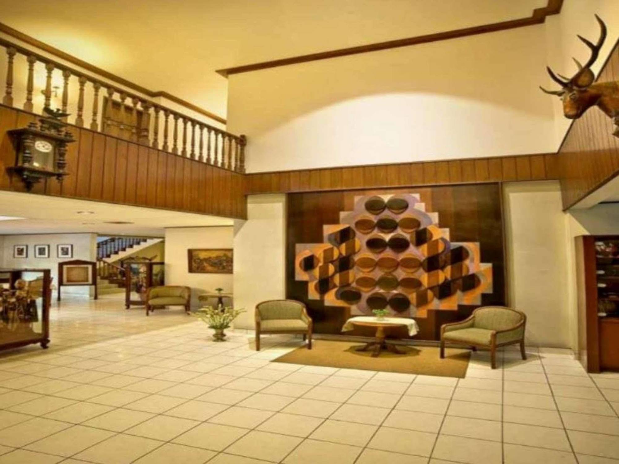 Paniisan Hotel Бандунг Екстериор снимка